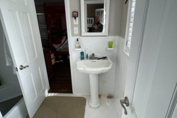 BATHROOM (4)