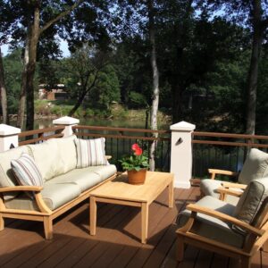 deck with furniture